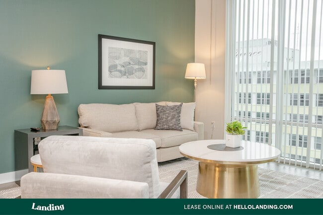 Foto del edificio - 415 E Pine St