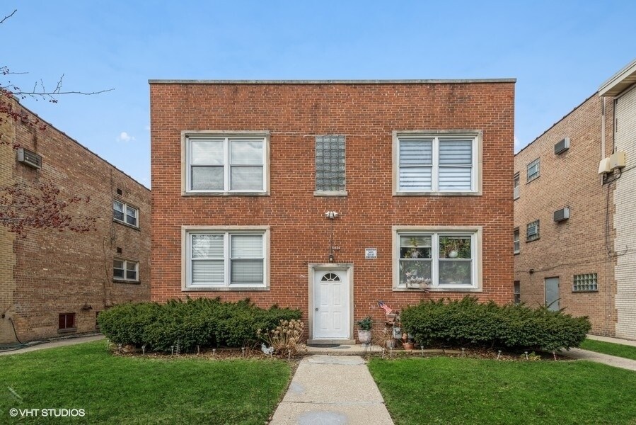 8034 Kenton Ave Unit 2S, Skokie, IL 60076 Apartment for Rent in