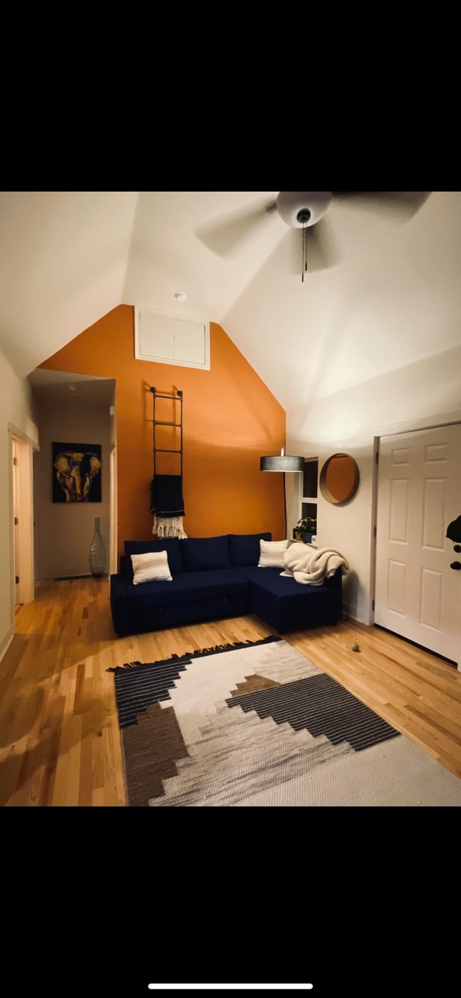 Photo - 103 Sunset St House