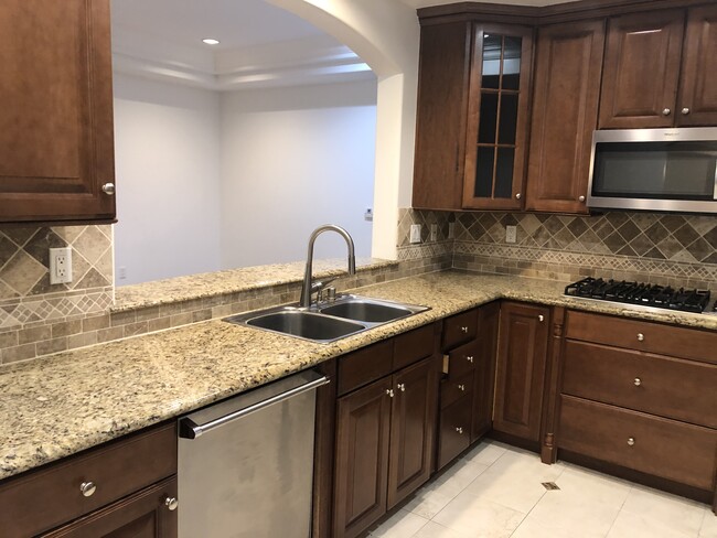 Foto del edificio - 10640 Woodbridge St