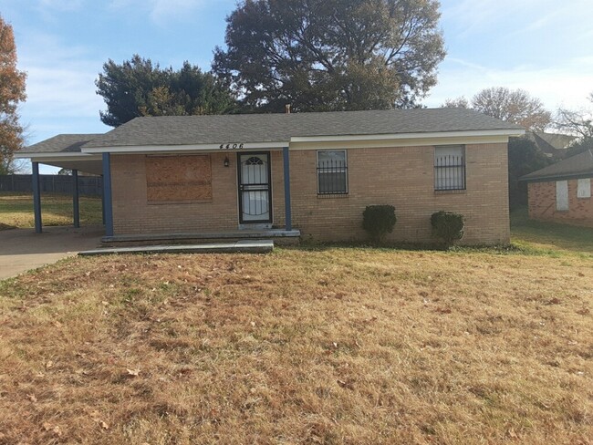Building Photo - 4406 Double Tree St