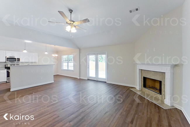 Building Photo - 265 Silver Pointe Dr.