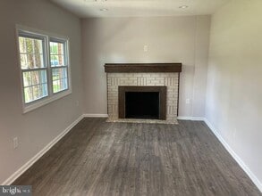 Building Photo - 6438 Windham Ave