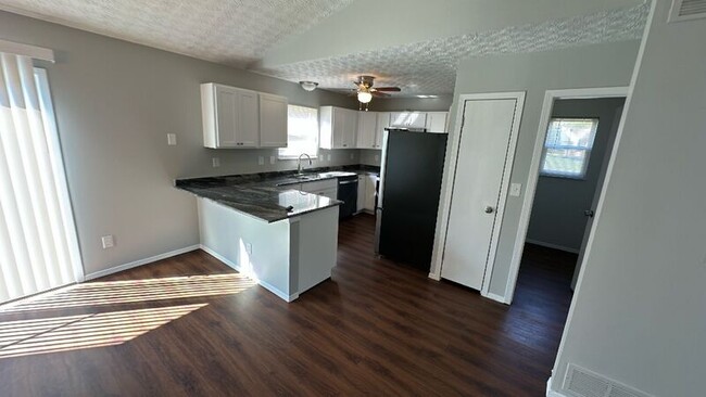 Building Photo - 2887 Creith Ct
