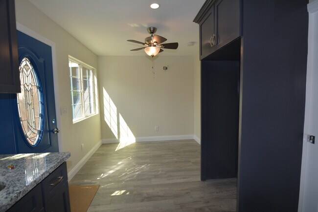 Building Photo - 4137 W 160th St