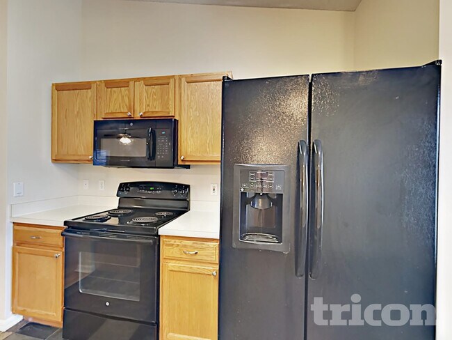 Building Photo - 3140 Byington Terrace