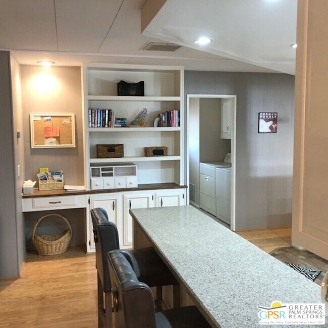 Foto del edificio - 73401 Palm Greens Pkwy