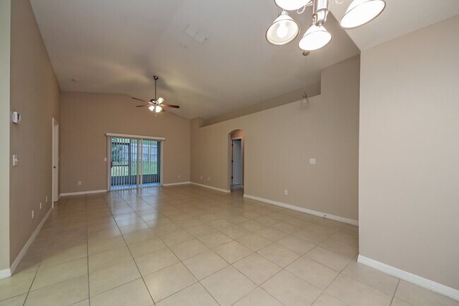 Foto del edificio - 711 Whisper Sound St