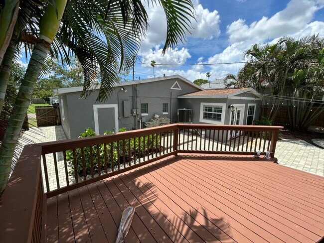 Foto del edificio - 141 81st Ave N