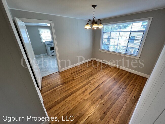 Building Photo - 4 br, 3 bath House - 548 WESTVIEW DRIVE