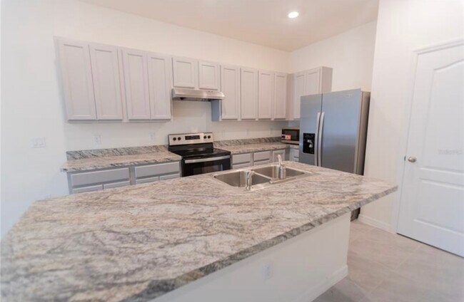 Foto del edificio - 1021 Blue Jay Dr