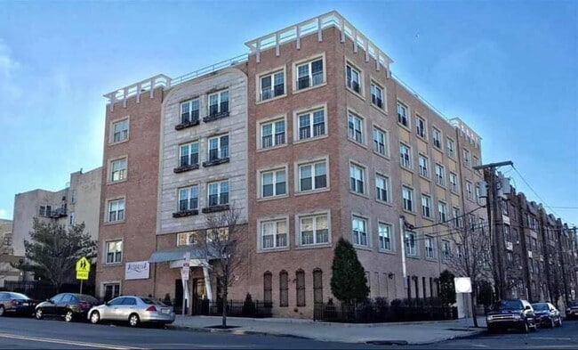 Apartment Building - 41-47 Broadway