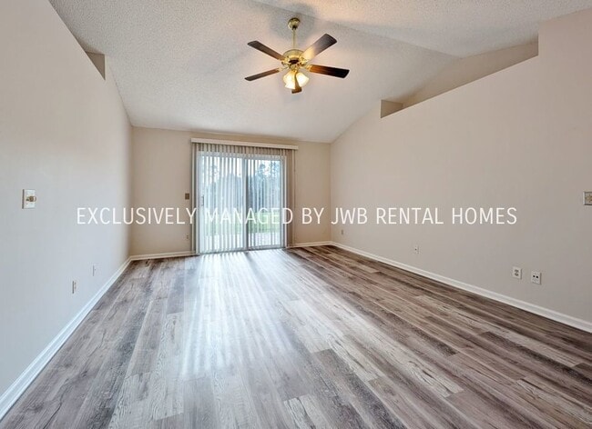 Building Photo - 4483 Cobblefield Cir E