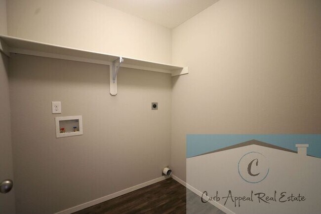 Foto del edificio - Beautiful 3 bed / 2 bath home with fenced back yard - Nettleton!!