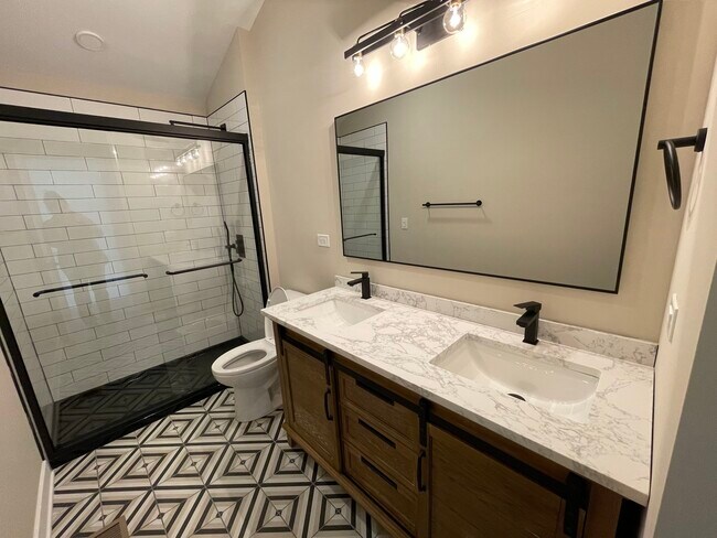 Foto del edificio - 425 Bloom St