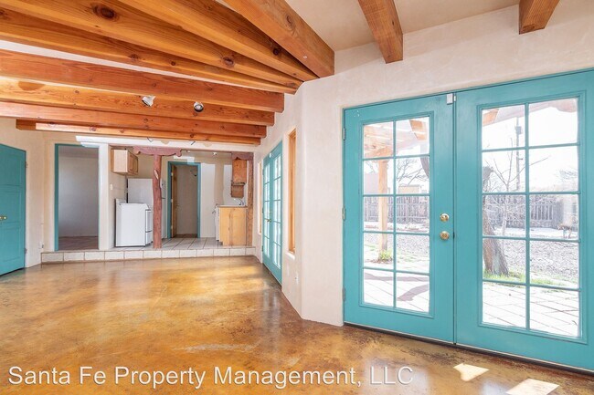Building Photo - Studio, 1 bath House - 1302 Declovina Street