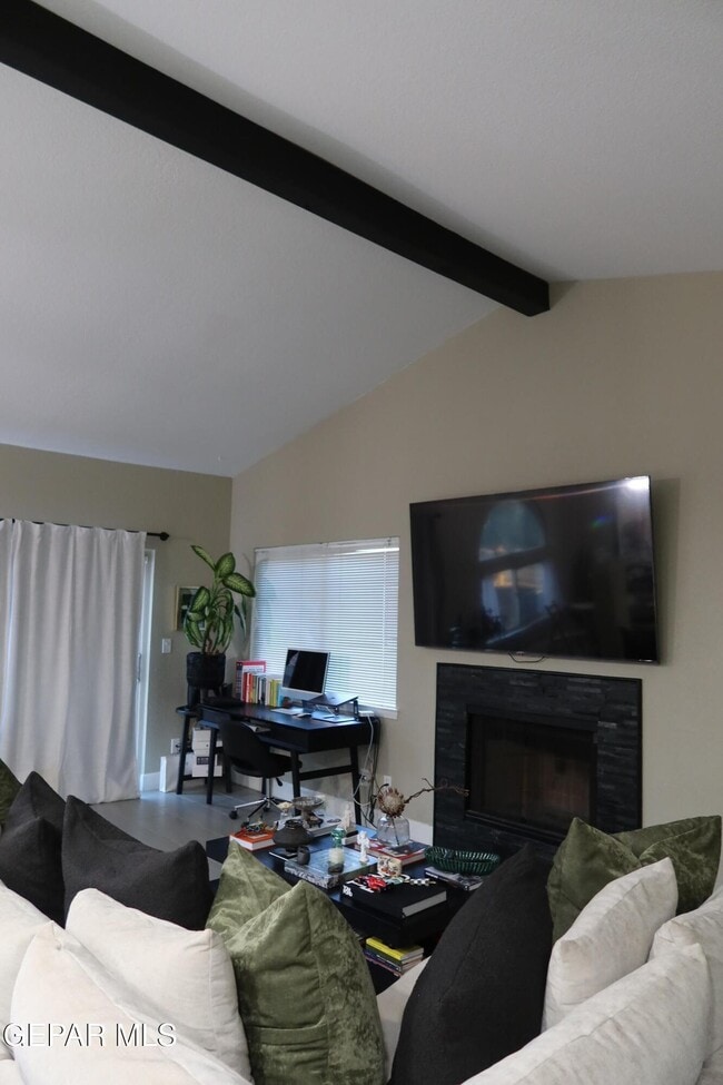 Building Photo - 4614 N Stanton St