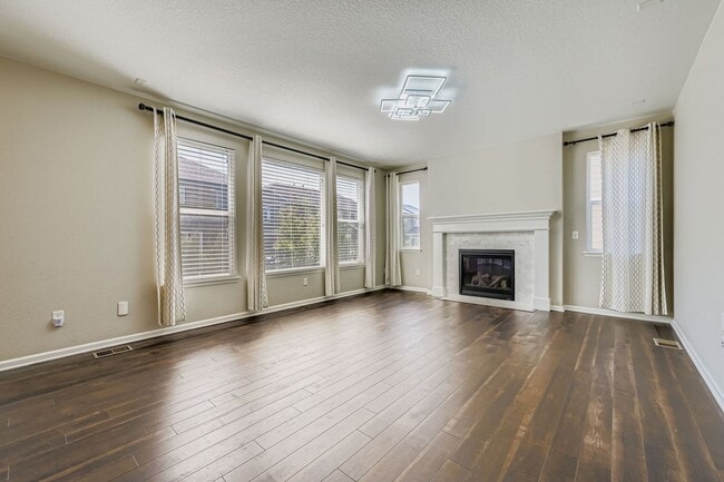 Building Photo - Stunning home in Lafayette!