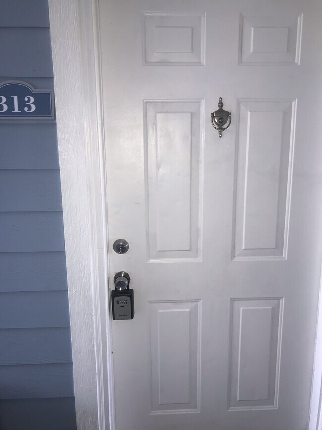 Foto del edificio - 709 Secret Harbor Ln