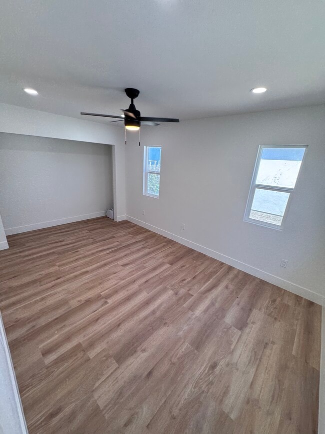 Building Photo - 4107 Shirley Ave