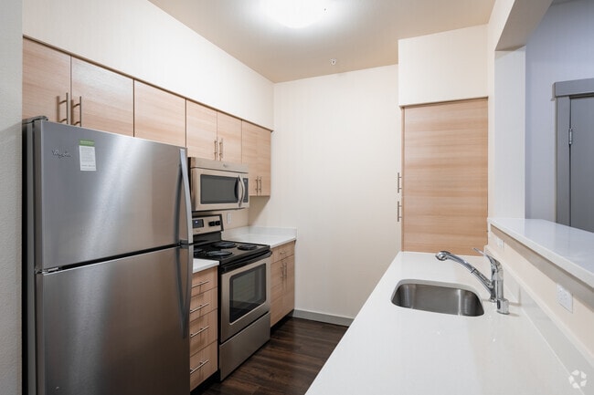 3BD, 2BA - 1,063SF - Novo