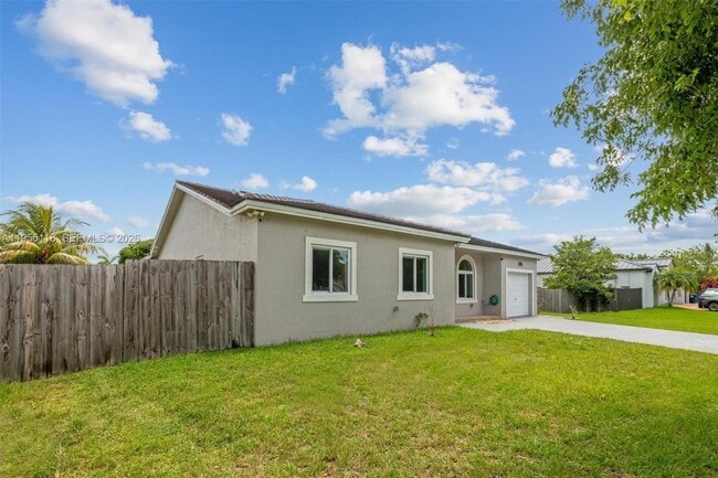 Building Photo - 13225 SW 218th Terrace