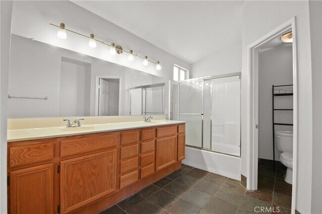 Foto del edificio - 1253 Taft Ln