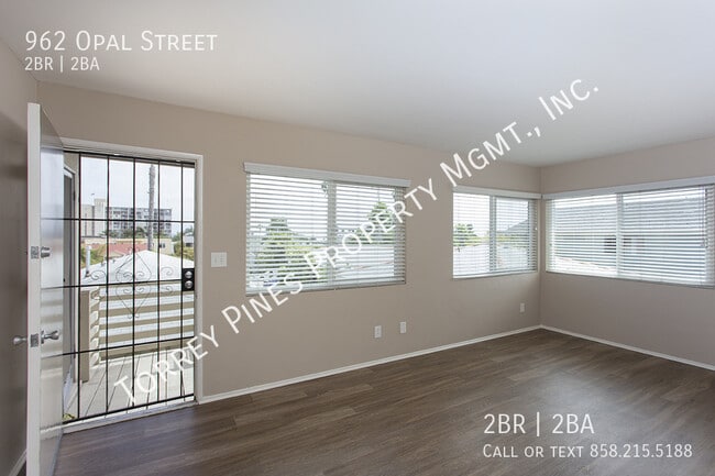 Building Photo - 962 Opal St