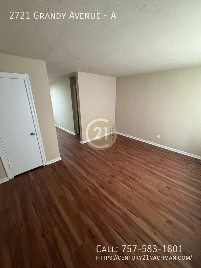 Building Photo - 2721 Grandy Ave