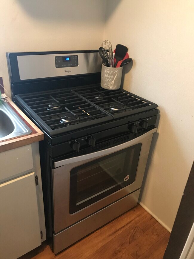 208 W Elm Ave, Stillwater, OK 74074 House for Rent in Stillwater, OK