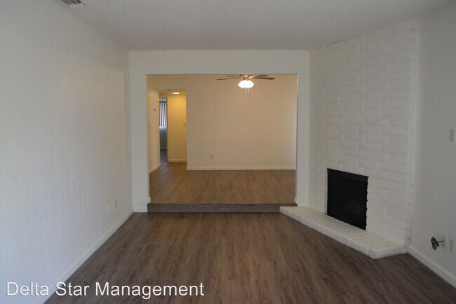 Foto del edificio - 6929-6929 Trovita Way