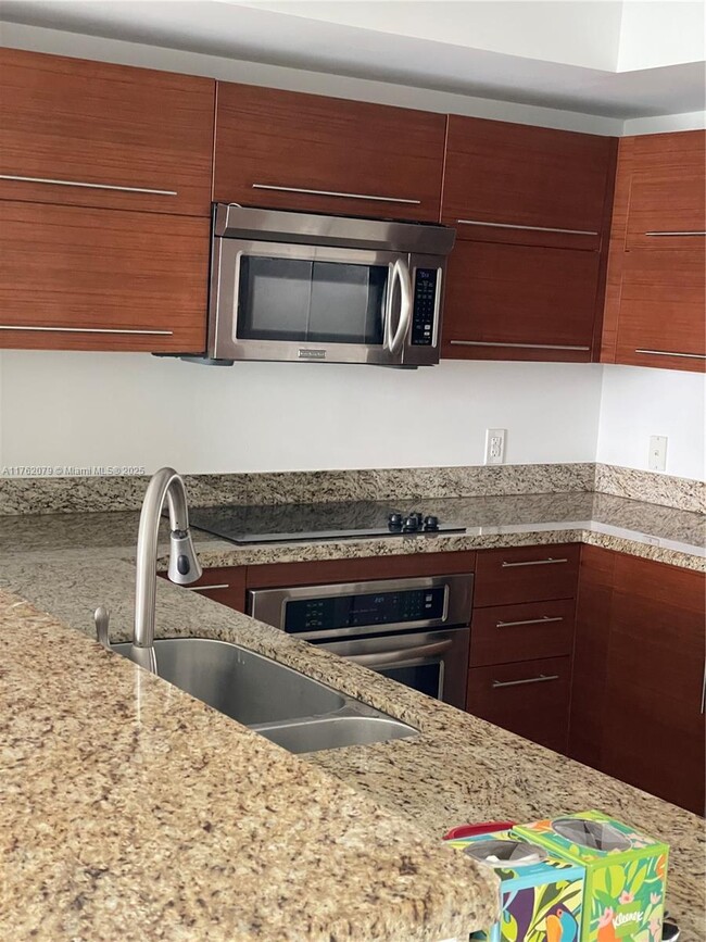 Foto del edificio - 2681 N Flamingo Rd