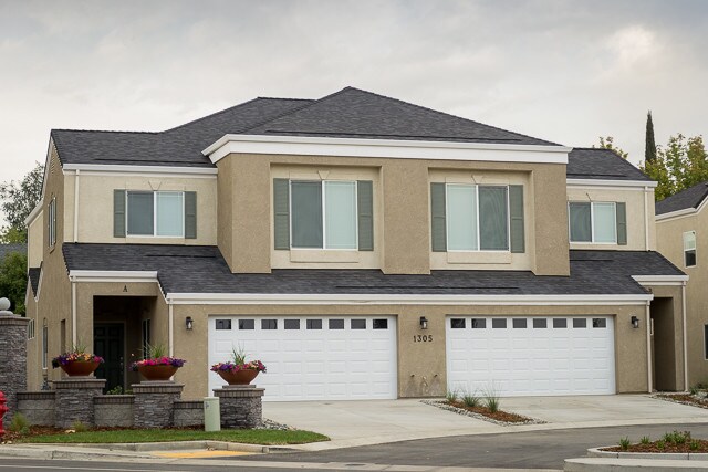 Foto del edificio - 1311 Browning St