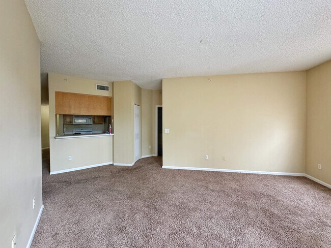 Building Photo - 4035 Grande Vista Blvd