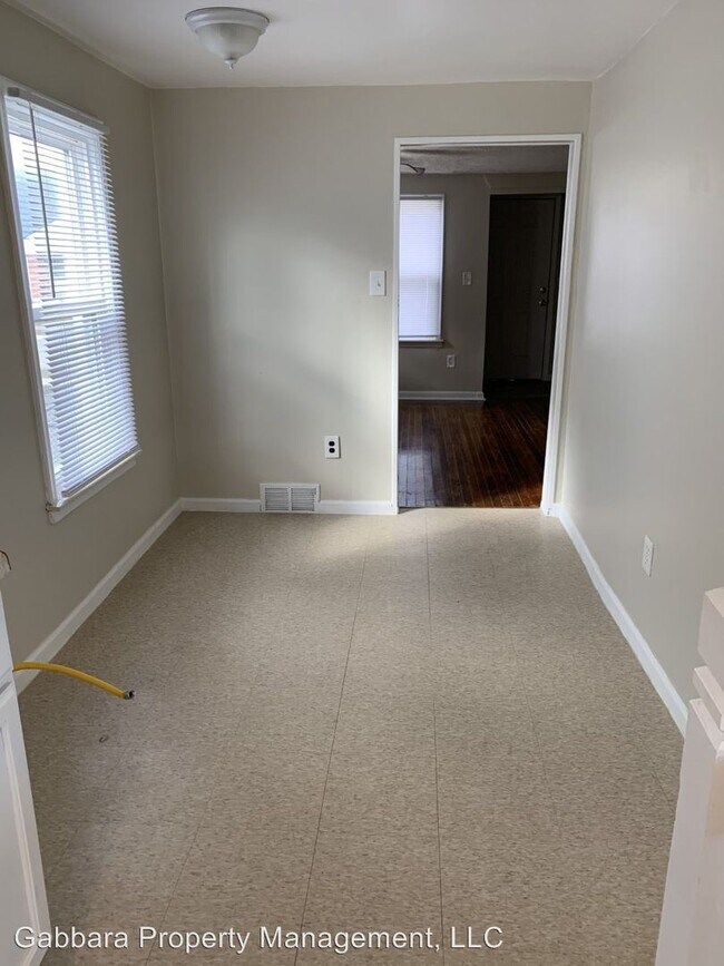 Foto del edificio - 3 br, 1 bath House - 8230 Maxwell