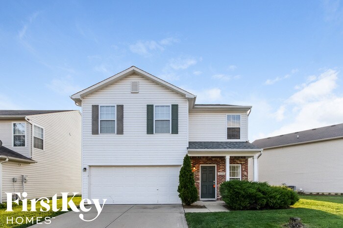 Foto principal - 8120 Whitham Dr