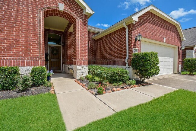 Foto del edificio - 2715 Farlow Ln