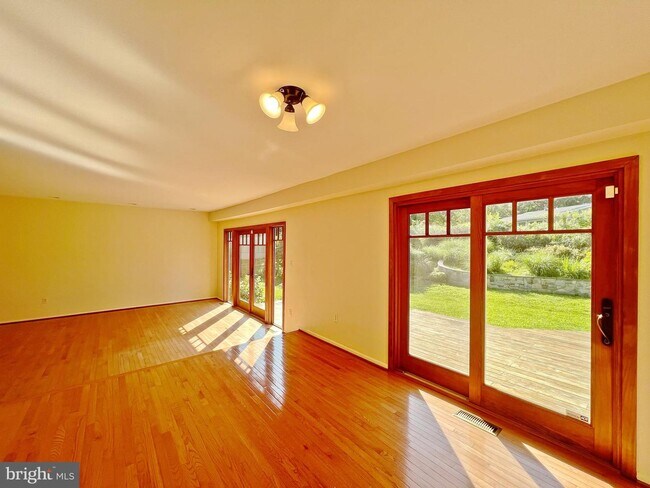 Foto del edificio - 11117 Broad Green Dr