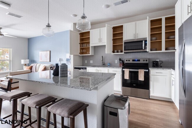 Foto del edificio - 12020 Brush Hl Rd