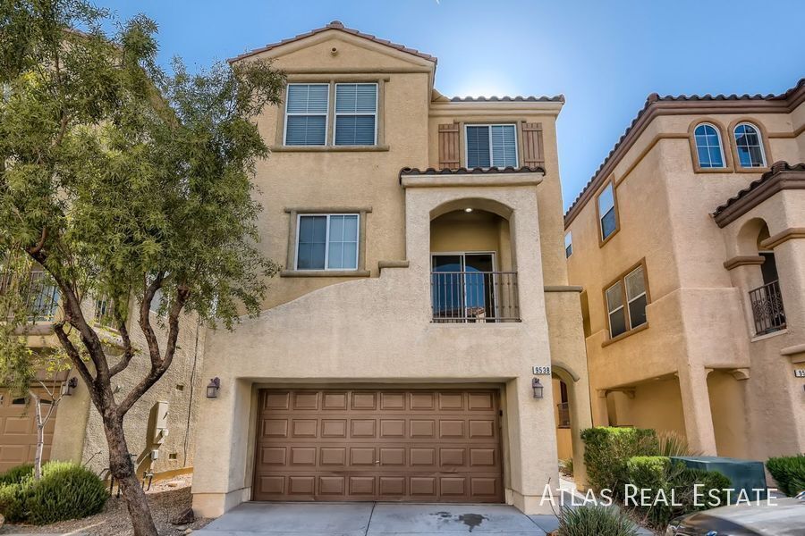 Foto principal - 9538 Summer Furnace St