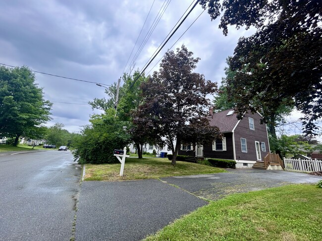 Building Photo - 97 Pennell Ave
