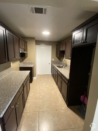 Building Photo - 1453 W 108th St