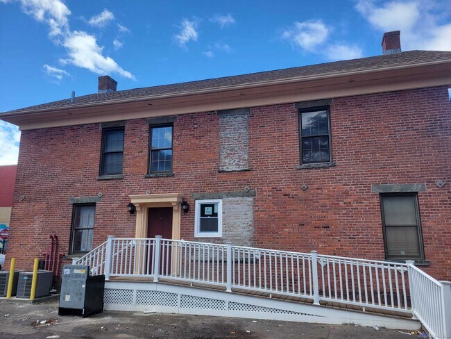 Building Photo - 1 Barristers Ct