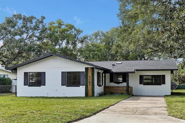 Foto del edificio - 3426 Grant Blvd