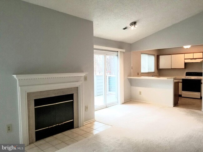 Building Photo - 11701 Summerchase Cir