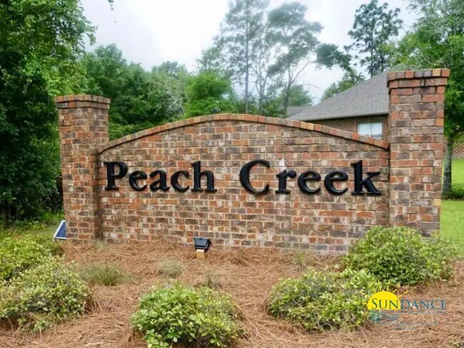 Building Photo - Spacious 5-Bedroom Home in Desirable Peach Creek, Minutes from the Beach!