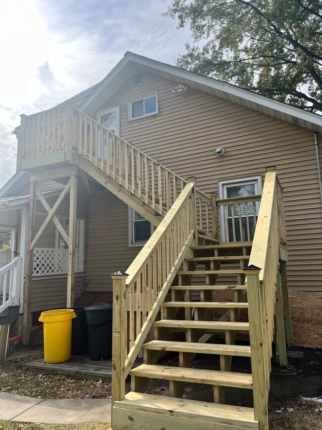 Building Photo - 3 N Logan Ave