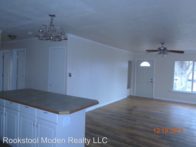 Foto del edificio - 3 br, 1 bath House - 2451 Corvallis