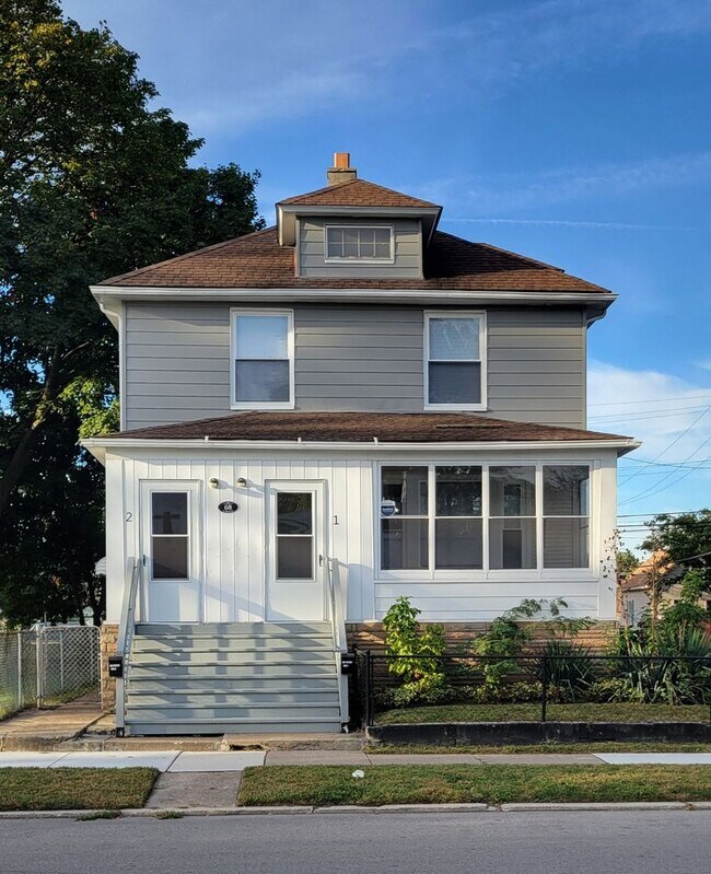 Building Photo - 68 E James St