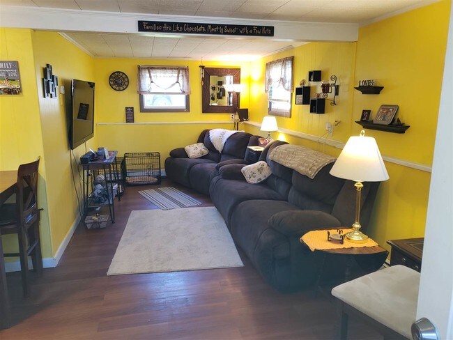 Foto del edificio - 4 Kingston Dr